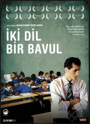 İki Dil Bir Bavul Filmini full İzle